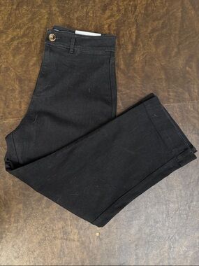 LOFT Black High-Waist Slim Wide-Leg Jeans 30 or 10P